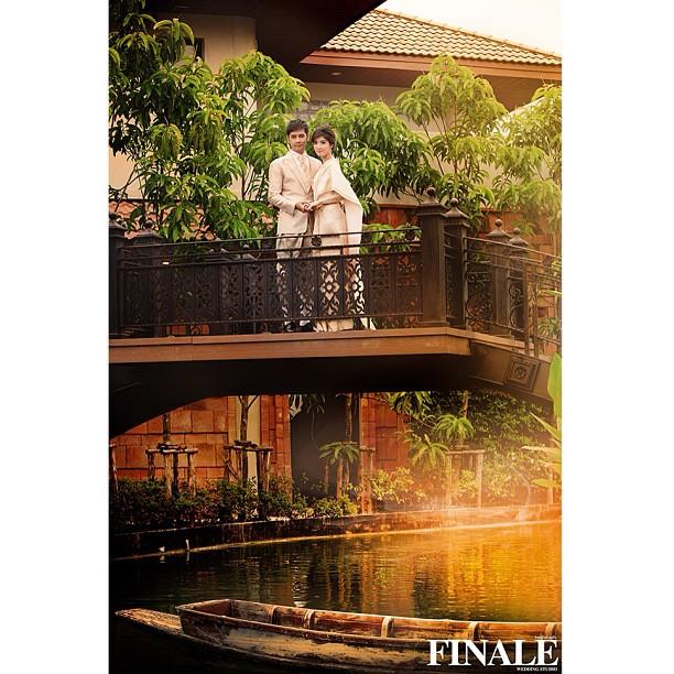 ออย ธนาแต่งงาน