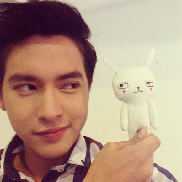 เจมส์ จิรายุ