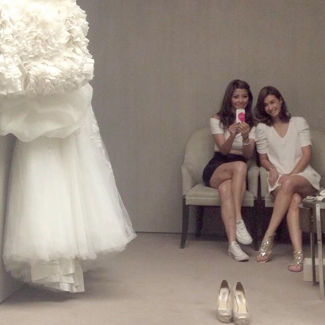 ชุดแต่งงาน เอมี่ กลิ่นประทุม