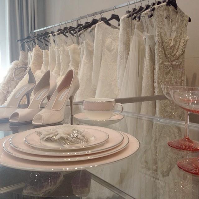 ชุดแต่งงาน เอมี่ กลิ่นประทุม