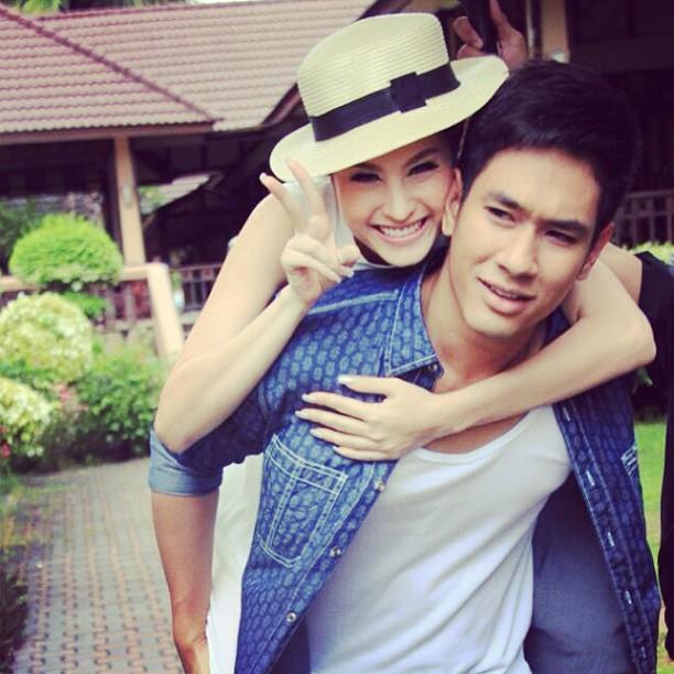 อ๋อม ขวัญ