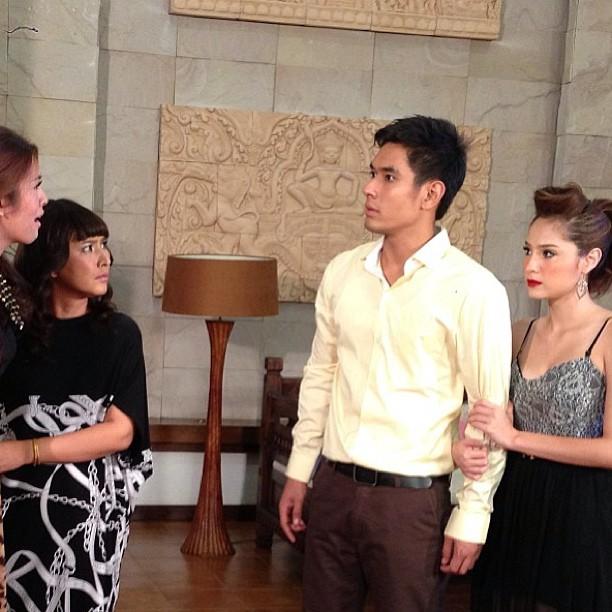 อ๋อม ขวัญ