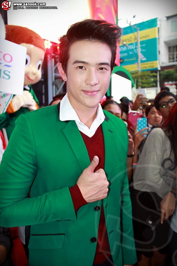 เจมส์ มาร์