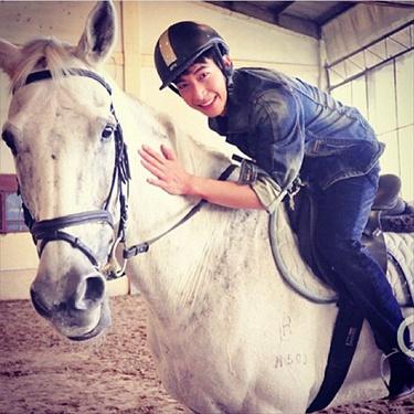 โตโน่ ภาคิน