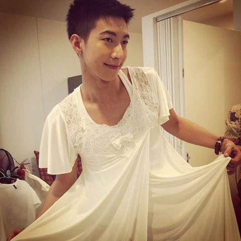 โตโน่ ภาคิน