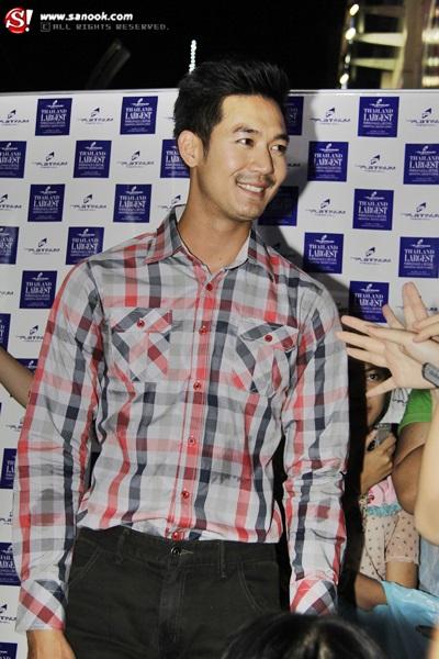 เวียร์ ศุกลวัฒน์