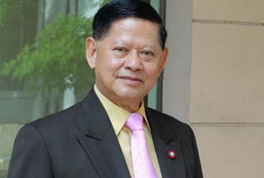 ชุมพล ศิลปอาชา