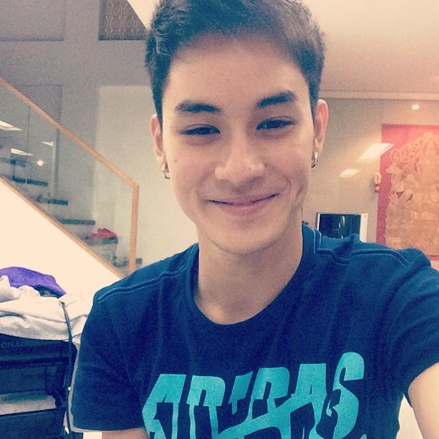 เก้า จิรายุ