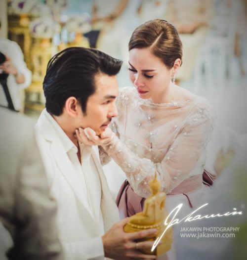 นัท มีเรีย