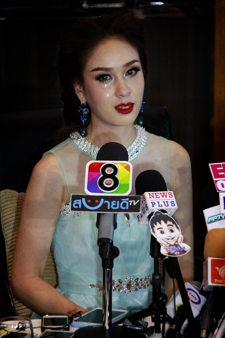 ฝ้าย เวฬุรีย์ มิสยูนิเวิร์สไทยแลนด์ 2014