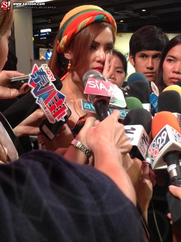 อุ้ม ลักขณา