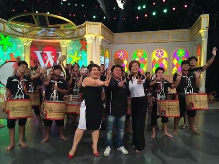 วงดนตรีอีสานดรัมไลน์ (E-SarnDrumline)