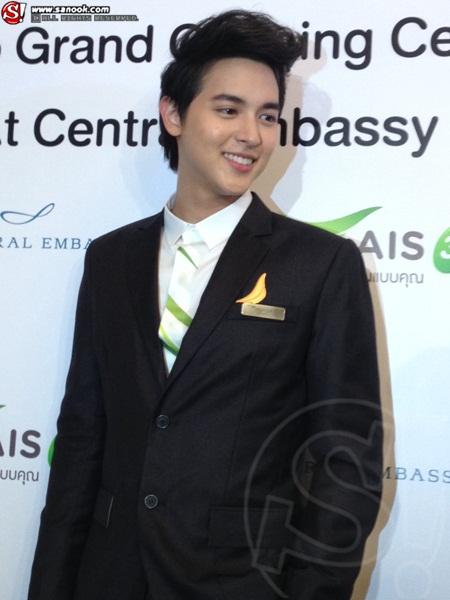 เจมส์ จิรายุ