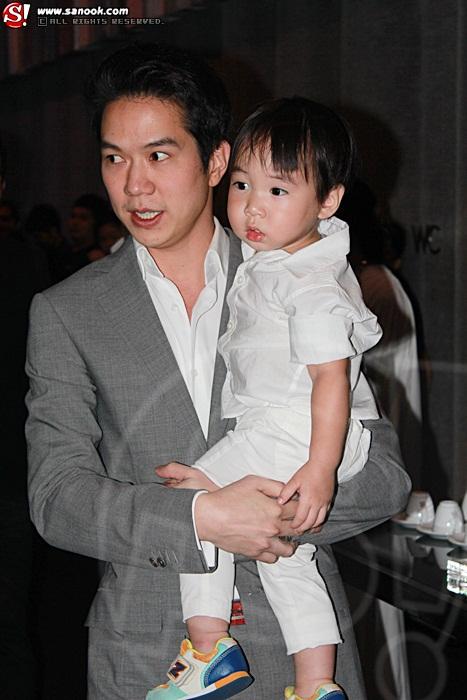 ดารา ร่วมงาน ปาร์ตี้