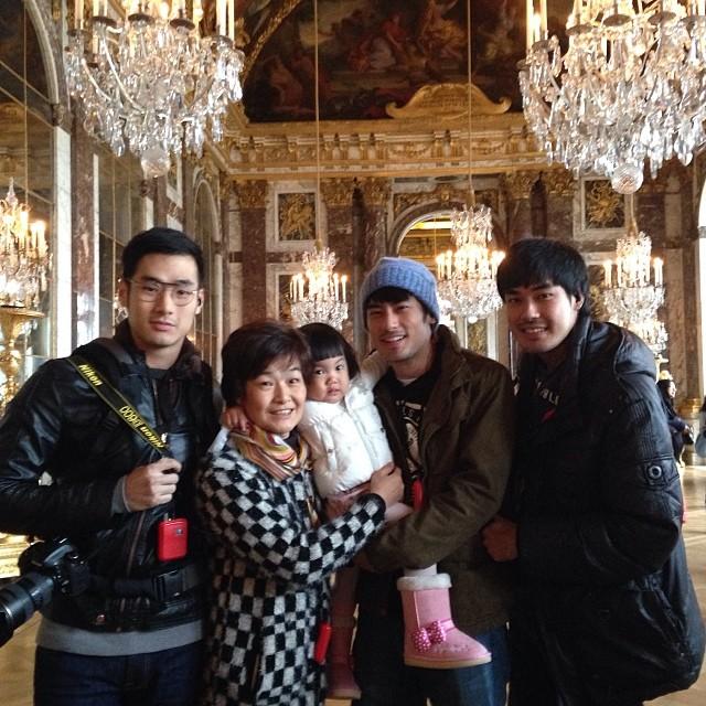 ครอบครัวฉัตรบริรักษ์