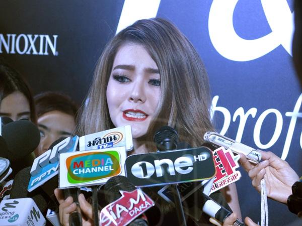 ดิว อริสรา ไฮโซแป้ง 
