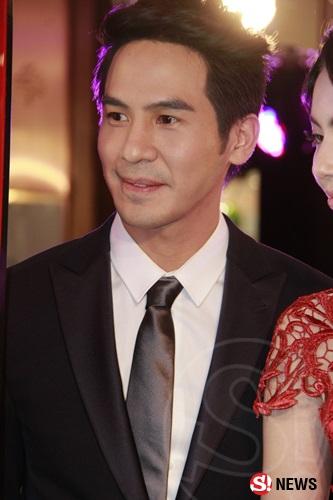 โป๊ป ธนวรรธน์