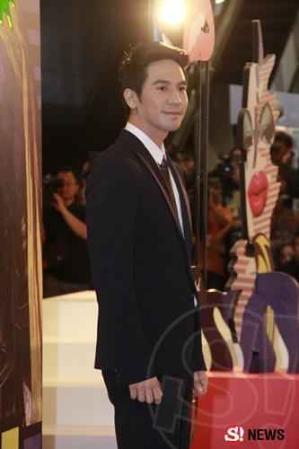 โป๊ป ธนวรรธน์