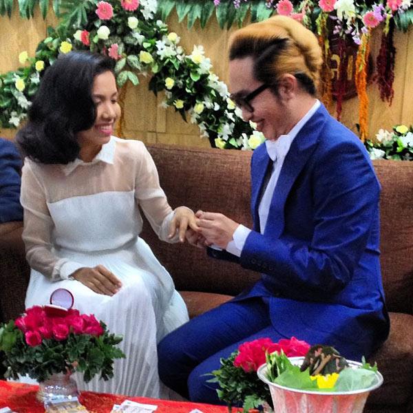 สอง พาราด็อกซ์
