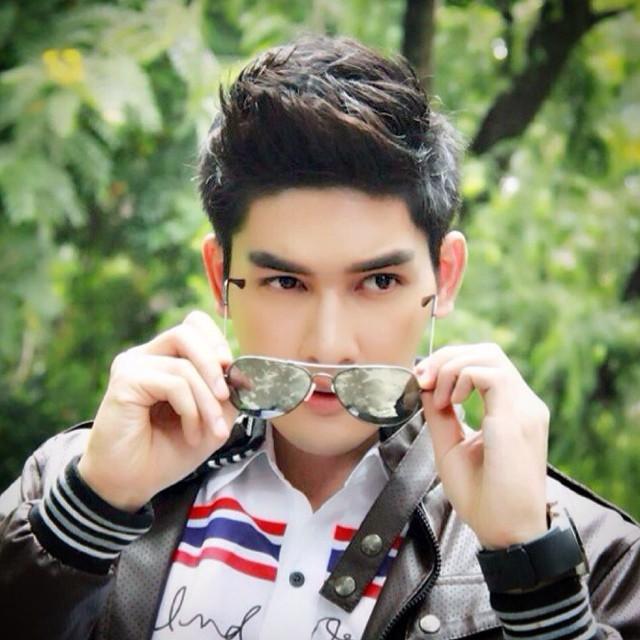 สิงโต เดอะสตาร์