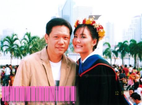 เจนี่ บั๊ด