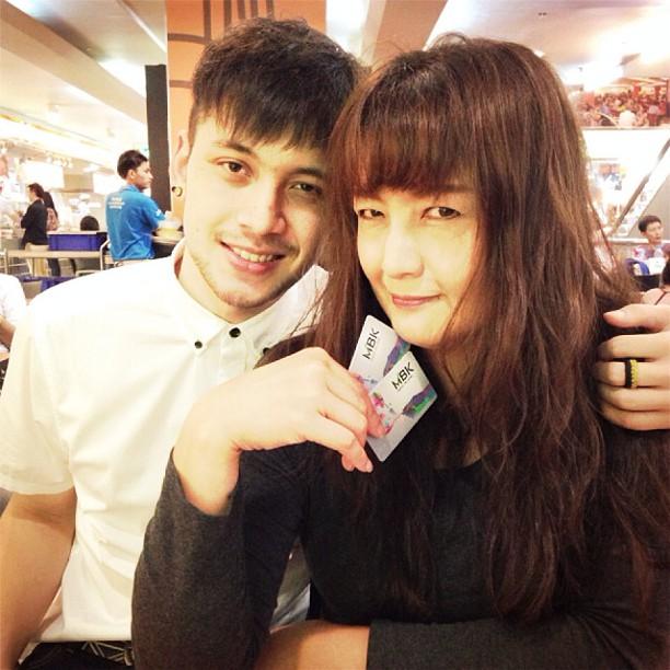 อินดี้ อินทัช แม่ฮันนี่