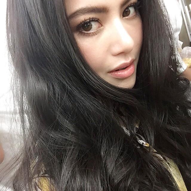 ใหม่ ดาวิกา