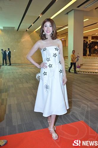 แก้ว จริญญา