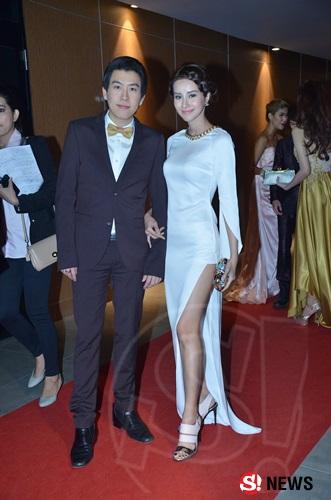 หนุ่มไอซ์  น้ำฝน พัชรินทร์ 
