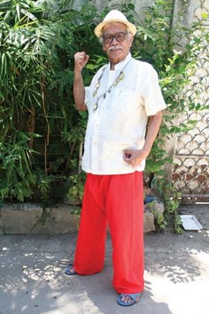 โกร่ง กางเกงแดง