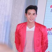 เจมส์ จิรายุ