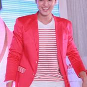 เจมส์ จิรายุ