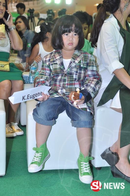 เปิ้ล นาคร