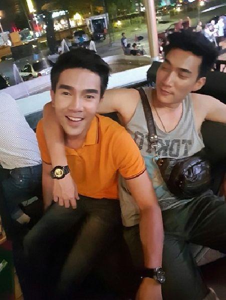 ต๊ะ บีมิกซ์ 