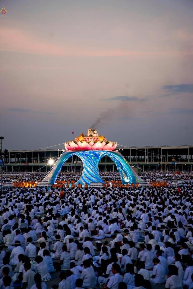 วัดพระธรรมกาย