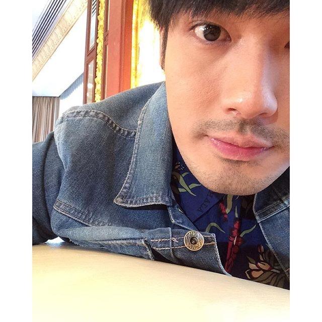 หน่อง ธนา