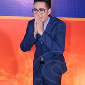 แอมป์ พีรวัศ กุลนันท์วัฒน์