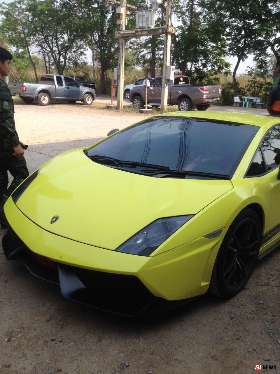 ตรวจรถหรูนักร้องดัง วงบางแก้ว 