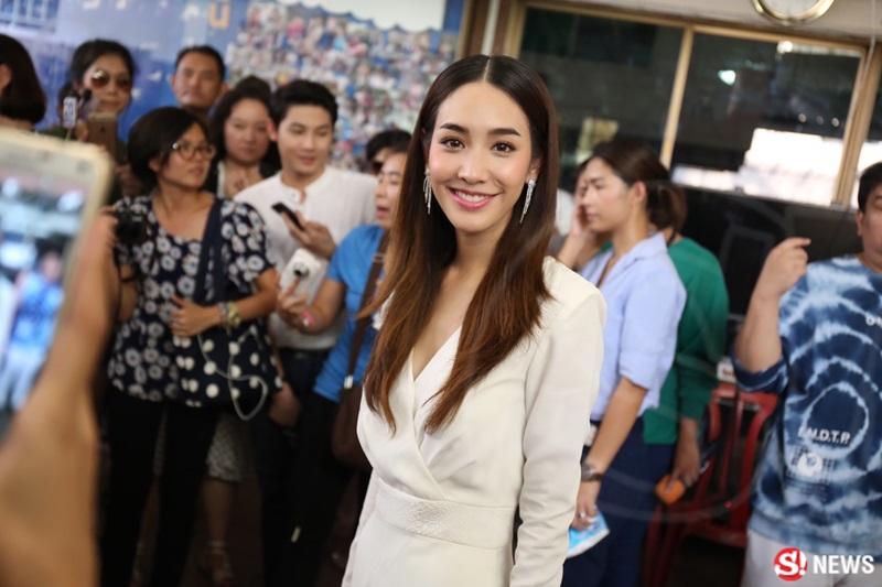 มิน พีชญา