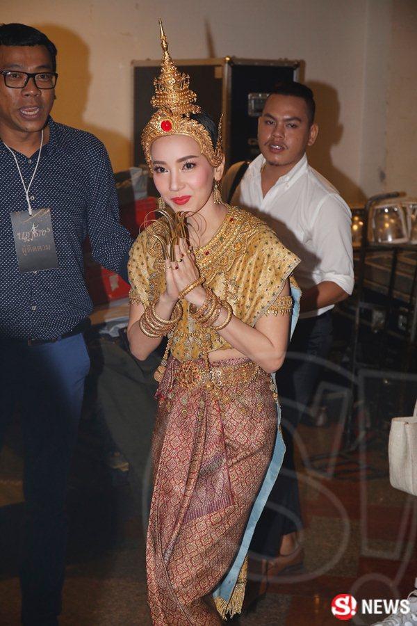นุ่น วรนุช