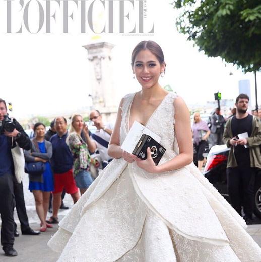 ชมพู่ อารยา  Paris Fashion Week 2016