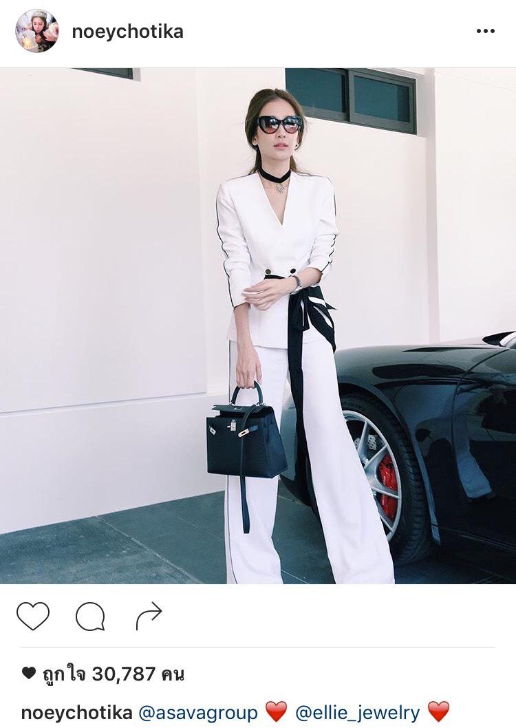 เนย โชติกา