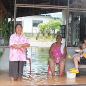 โคราชฝนตกต่อเนื่อง เกิดน้ำป่าไหลเข้าท่วมอำเภอพิมาย 