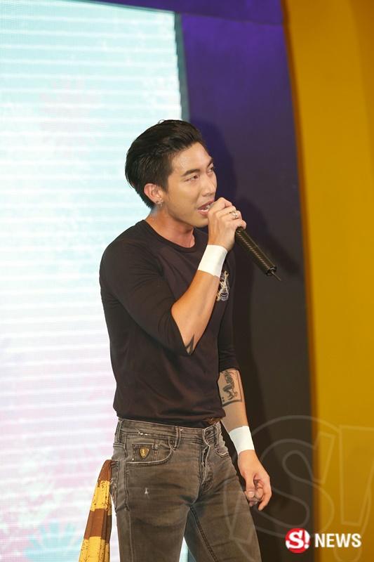 โตโน่ ภาคิน