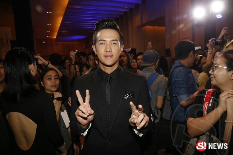 เจมส์ มาร์