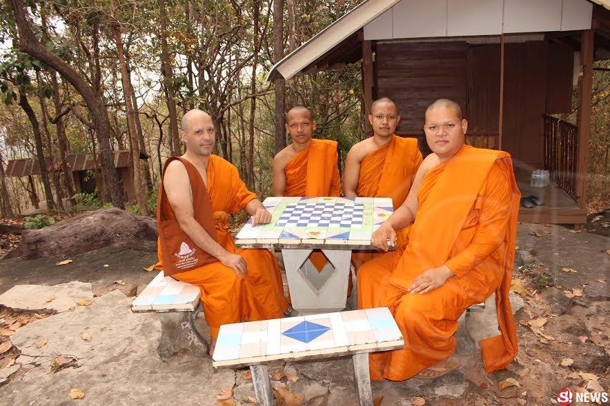 พระฝรั่ง