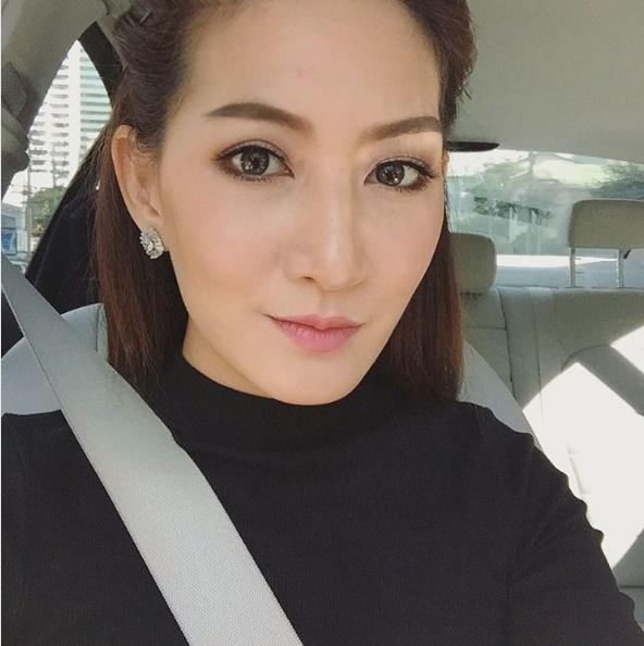 ชลลี่ ชล วจนานนท์