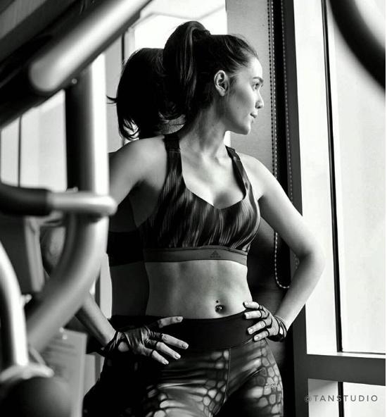 ชมพู่ อารยา