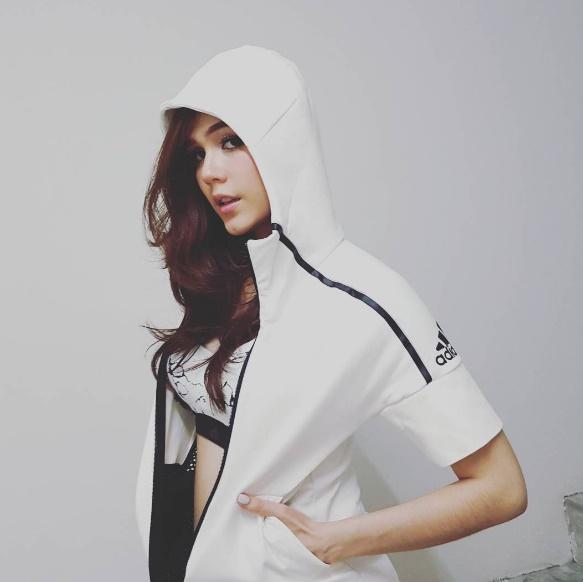 ชมพู่ อารยา