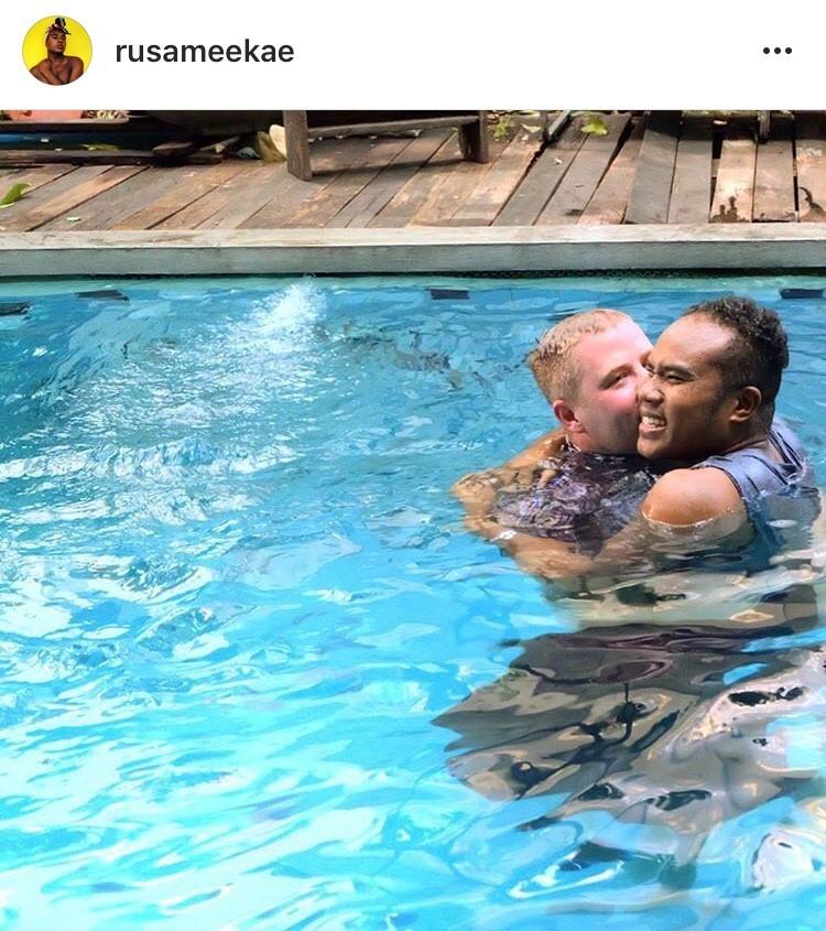 รัสมีแข ฟ้าเกื้อล้น - เจมส์